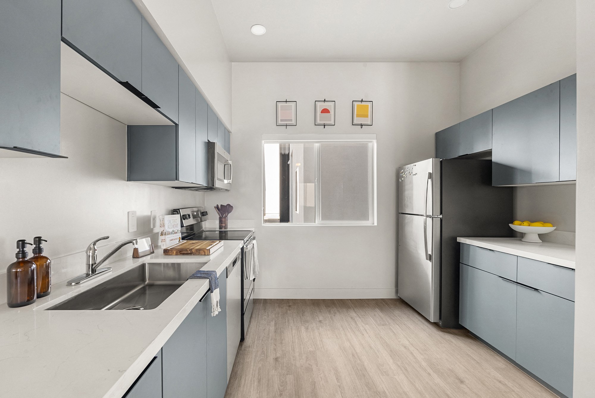 SECOND AVE COMMONS | BRAND-NEW photo 2